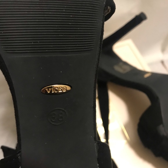 NIB VICES HEELS - Picture 4 of 4